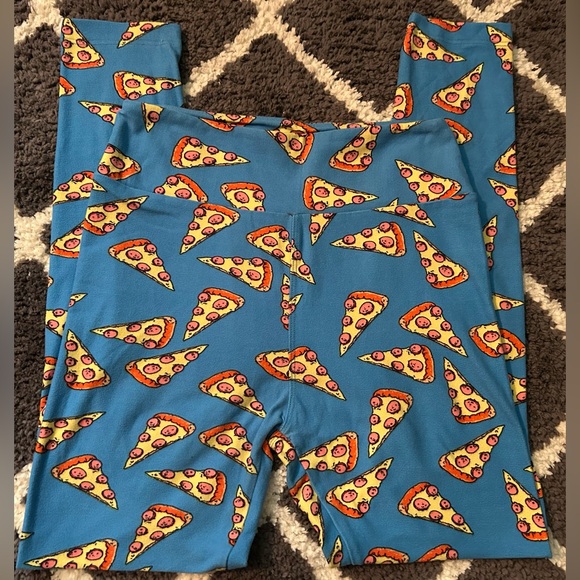 LuLaRoe Pants - 🍕LuLaRoe Blue Pizza Slice Leggings Size One Size 🍕